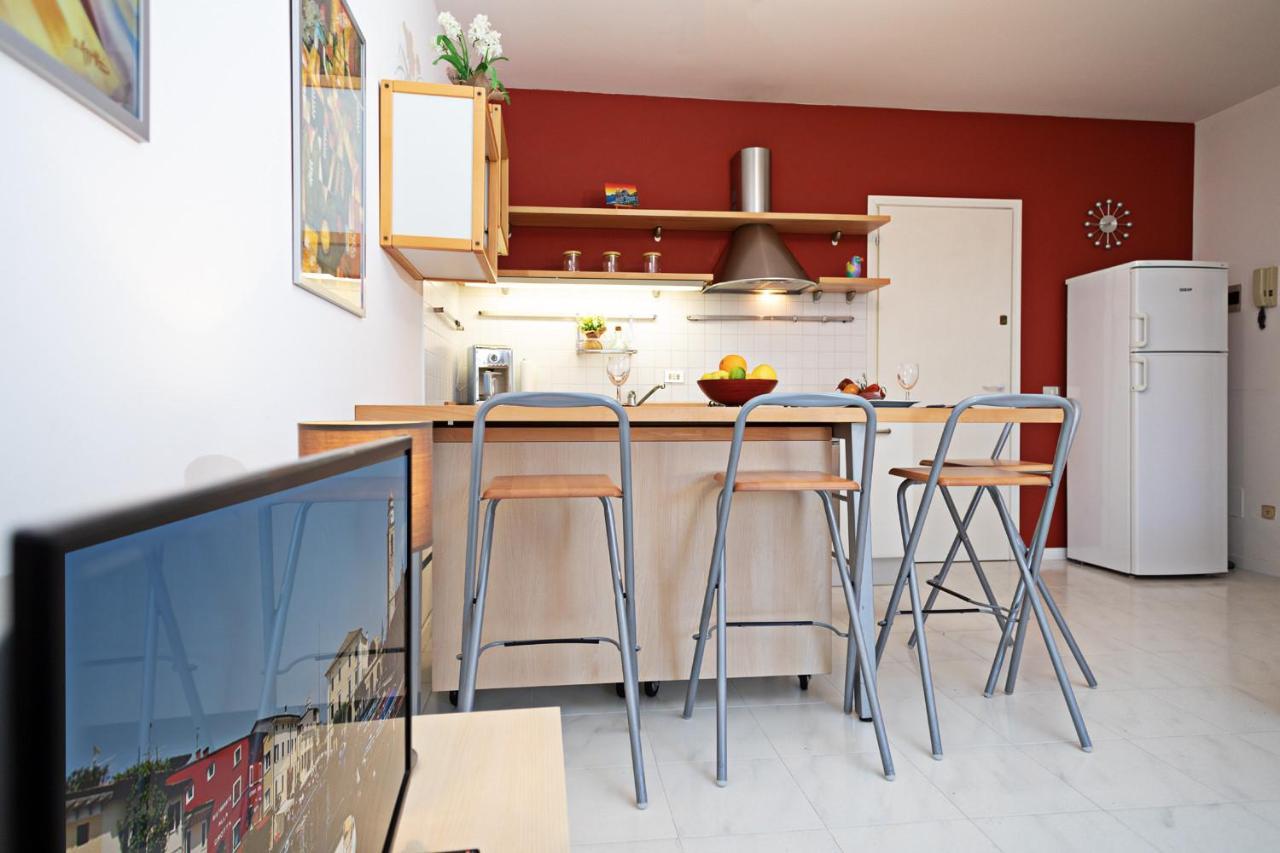 Apartment Ortensia - Regarda Travel Lazise Exterior foto